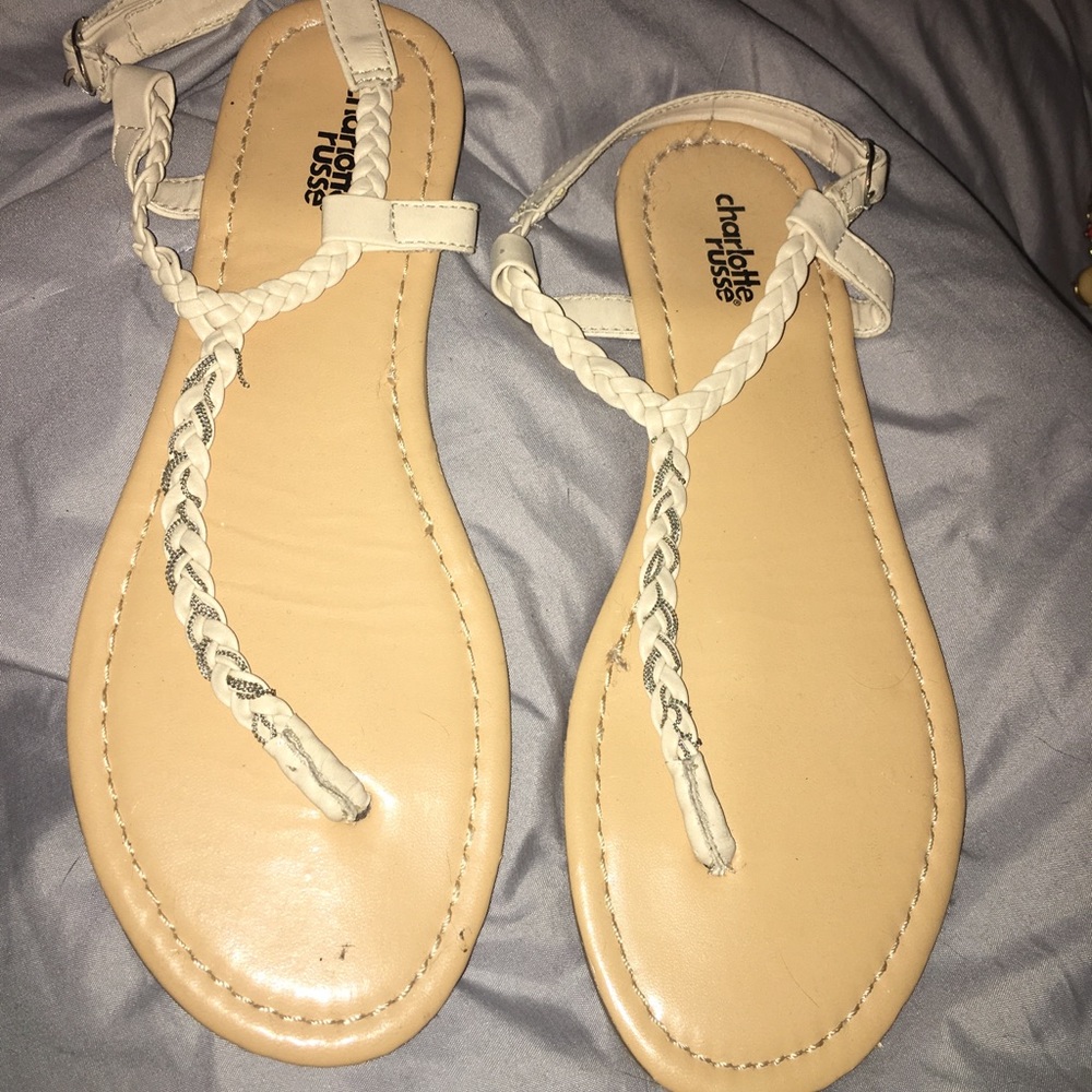 Cream chain Sandals